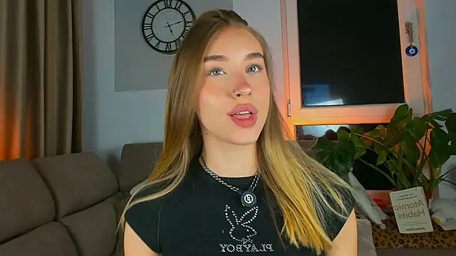 SugarSkye webcam
