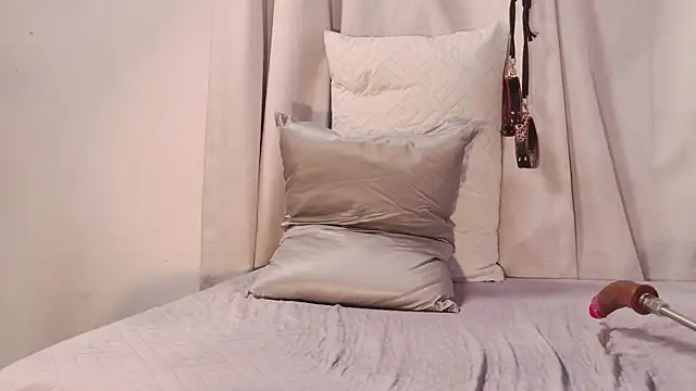 crystal_gilton webcam