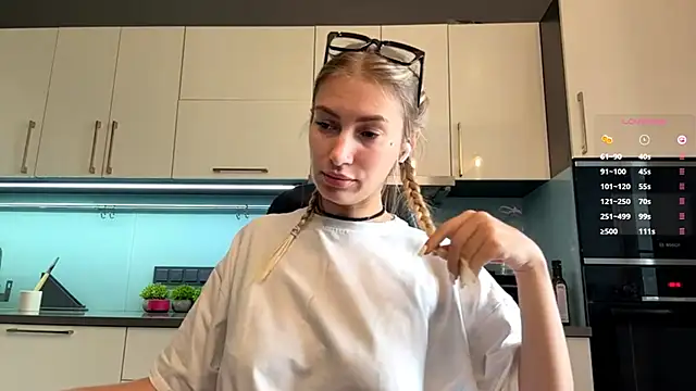 SoftnessMila webcam