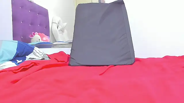 madelinesquirt webcam