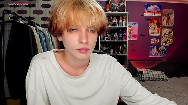 sweet_peach___ webcam