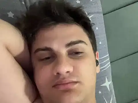 hazel_boy webcam