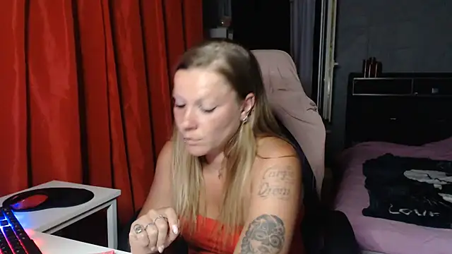 AnnaFalconeX webcam