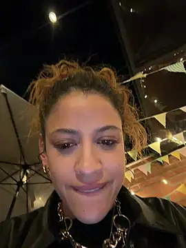alana15 Live Webcam on Stripchat