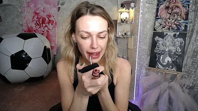NickyAdamidi webcam