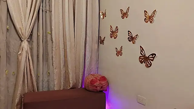 Bella_Exhibition webcam