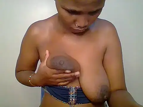 Bubble_ghurlm webcam
