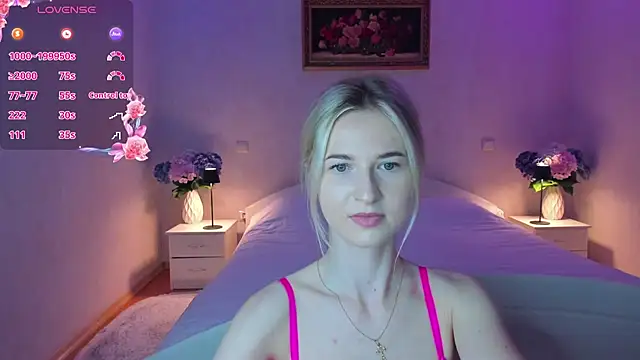 Julie_Blaze webcam