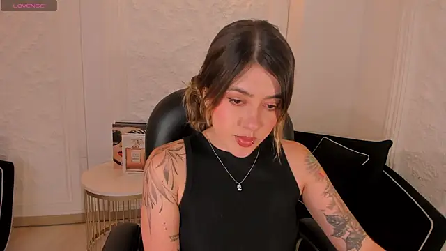 EveBensonX webcam