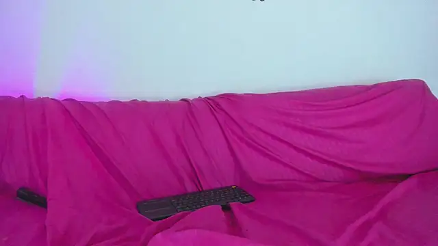 Nikki__uwu webcam