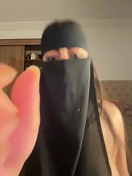 Hot-Sarah-arab