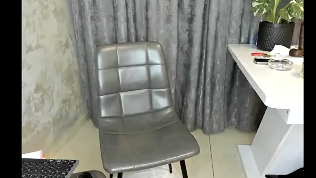 secr3tmistress webcam