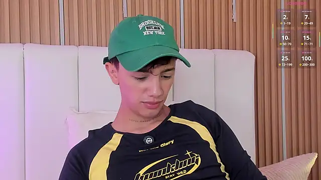 tomy_rox (M young) - suck cock show