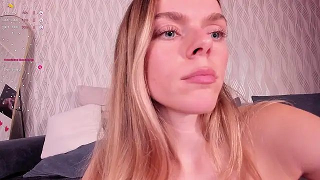 CharliSweet webcam