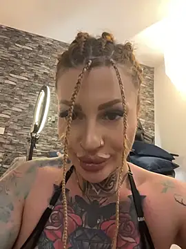 krysstal003 live sex cam