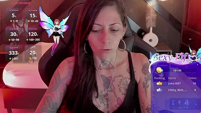 dark_gotica live cam on StripChat