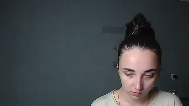 Eva_Gloryy live cam on StripChat