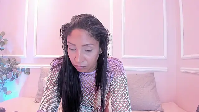 maia_lion live cam on StripChat