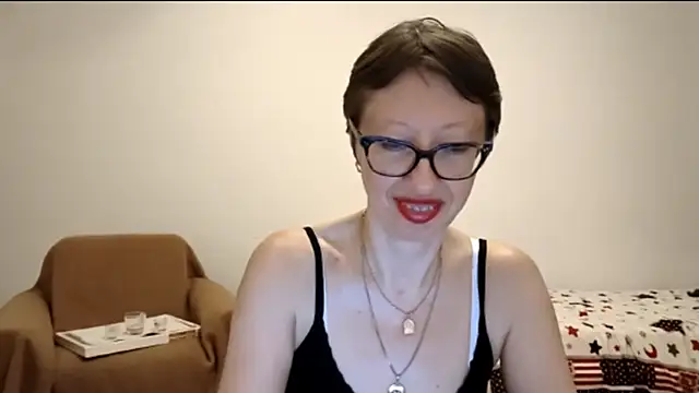 BellaRose_2020 live cam on StripChat