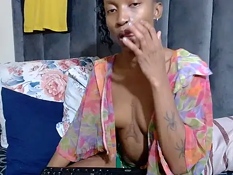 creamyslender23 webcam
