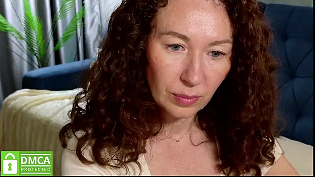 myrtlegirl_5 (F milf) - play with me