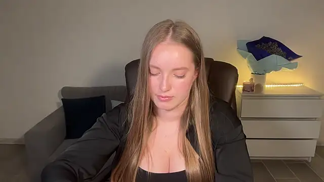 EvaMaddison webcam