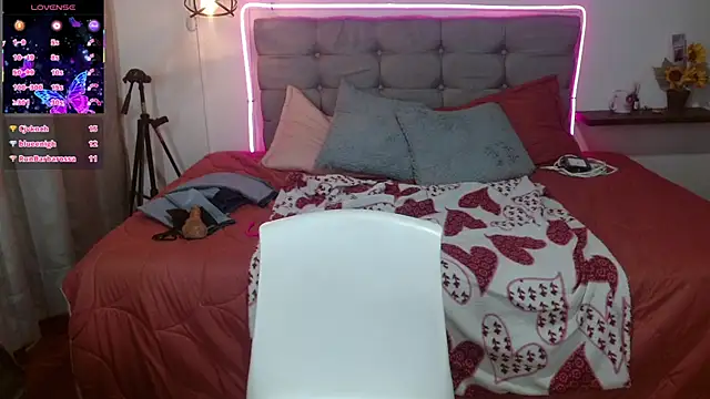 Keyla01_ live cam on StripChat