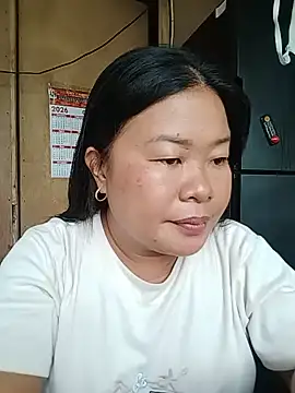 Lovelywoman43 webcam