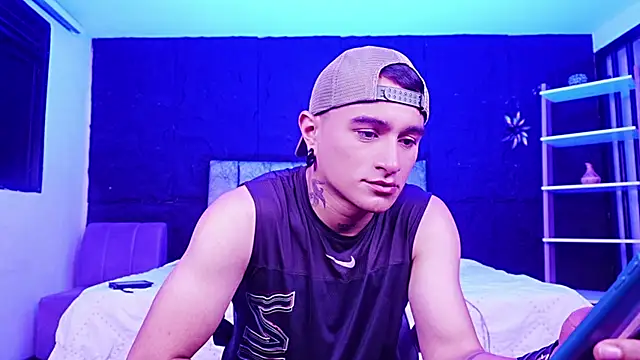 LiamDeep webcam