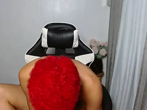 curlyasian_njxx webcam