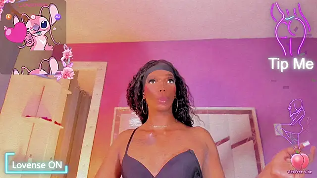 Sara_hot12112 live cam on StripChat