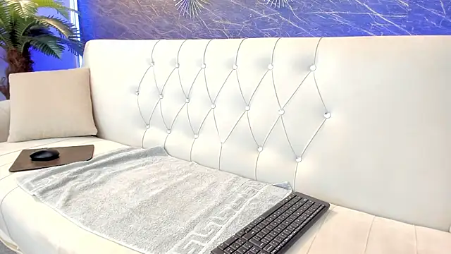 Belle_Emmanuelle webcam