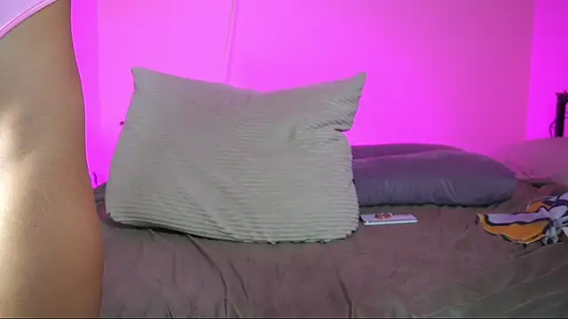 OliviaOcean69 webcam