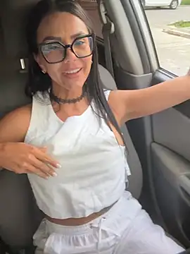 SofiParma live sex cam