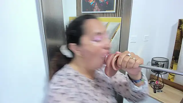 Luna_Naughty1