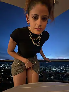 Live cam model alana15 broadcasting live
