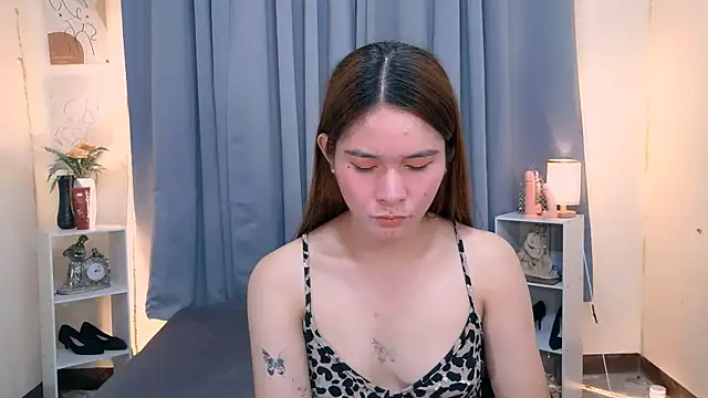 Mimi_Mckinley webcam