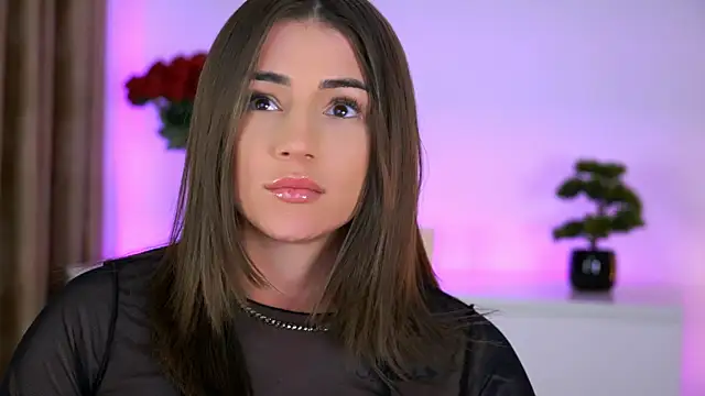 AishaSins webcam