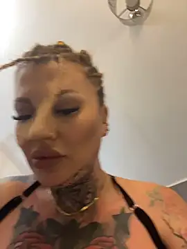 krysstal003 (Ask my age) - squirt+vid last tipper