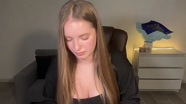 EvaMaddison webcam