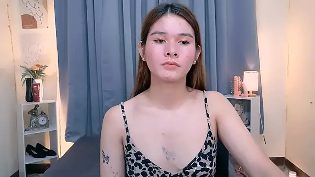 Mimi_Mckinley webcam
