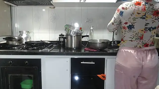 kateleyagrey webcam