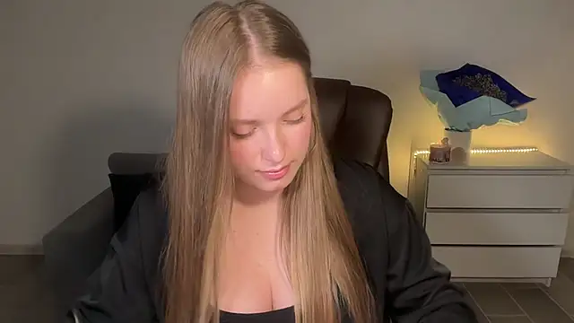 EvaMaddison webcam