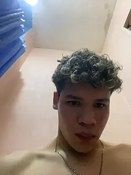 greck19 - Greck19's free webcam - UK Sex Cams