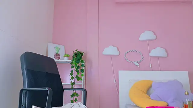 SeleneGibson__ webcam