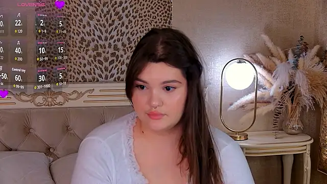 emilyhyde - EmilyHyde's free webcam - UK Sex Cams