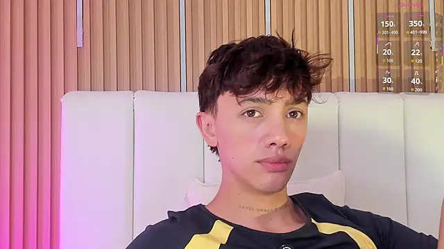 Tomy_Rox webcam
