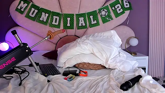 AmmyJones_ webcam