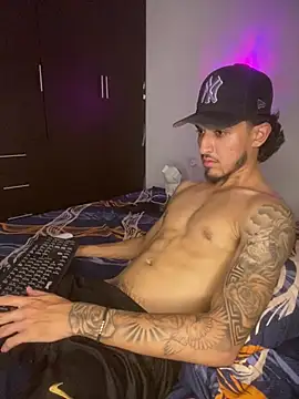 Kriss_Edwards webcam