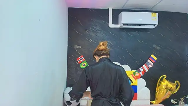 kissme_luna webcam